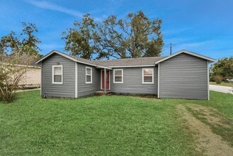 6817 Anderson St in Texas City, TX - Building Photo - Building Photo