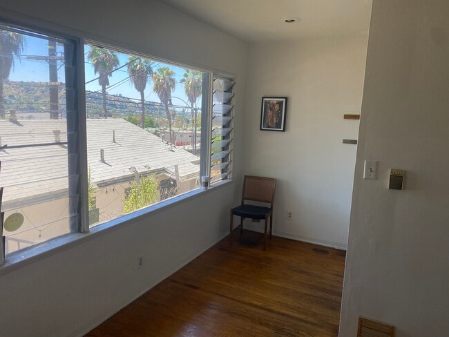 4603 1/2 Marmion Way, Unit 4603 1/2