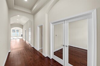 28011 Hallimore Dr in Spring, TX - Building Photo - Building Photo