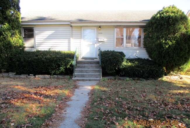 9737 Warren Ave in Oak Lawn, IL - Building Photo - Building Photo