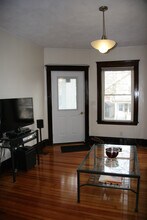 54 Hobson St, Unit 1 in Boston, MA - Building Photo - Building Photo