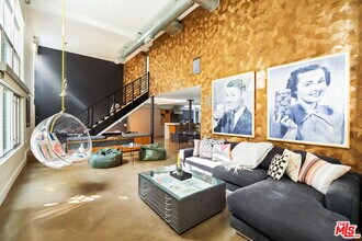 1037 Laurel Ave in West Hollywood, CA - Building Photo - Building Photo