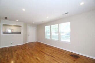 500 E Glendale St in Olathe, KS - Building Photo - Building Photo