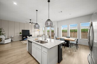 8906 Covenant Pl in Houston, TX - Building Photo - Building Photo