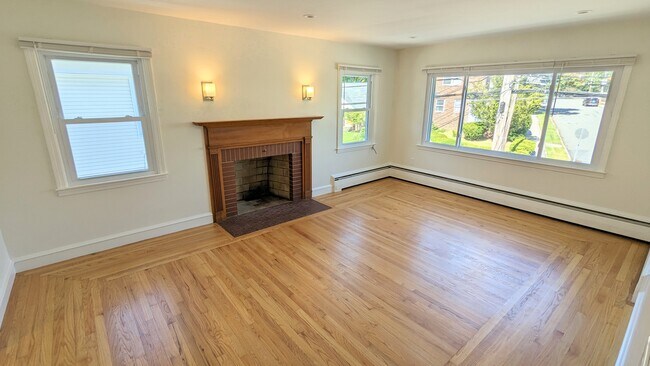 852 Smith St in Providence, RI - Foto de edificio - Building Photo