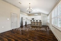 8614 Palm St in New Orleans, LA - Foto de edificio - Building Photo