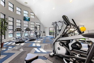 Boulevard in Fremont, CA - Foto de edificio - Building Photo