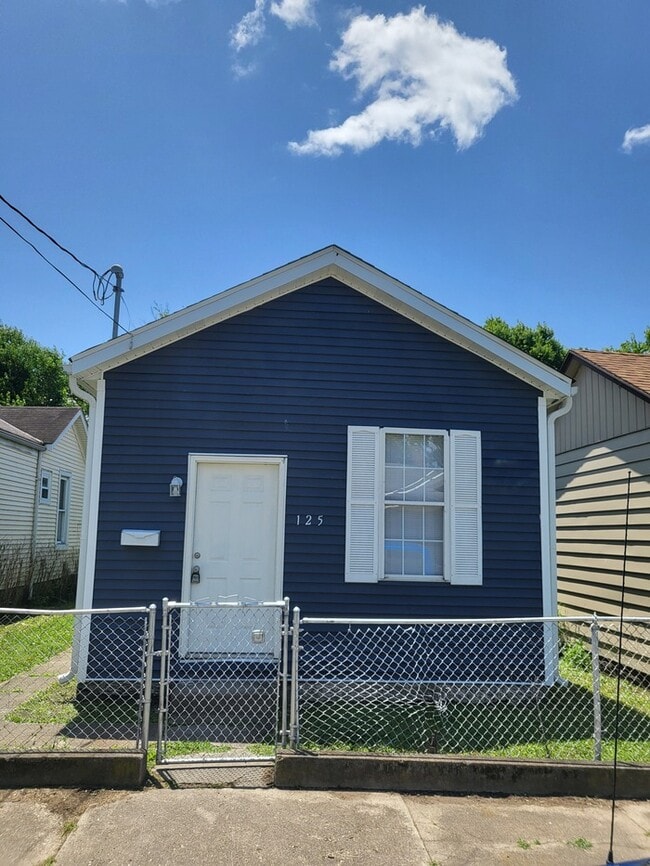 property at 125 Washington St