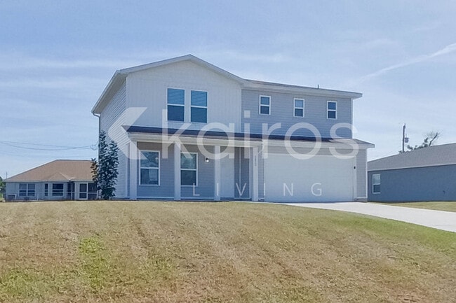 2825 NW 3rd Pl in Cape Coral, FL - Foto de edificio - Building Photo