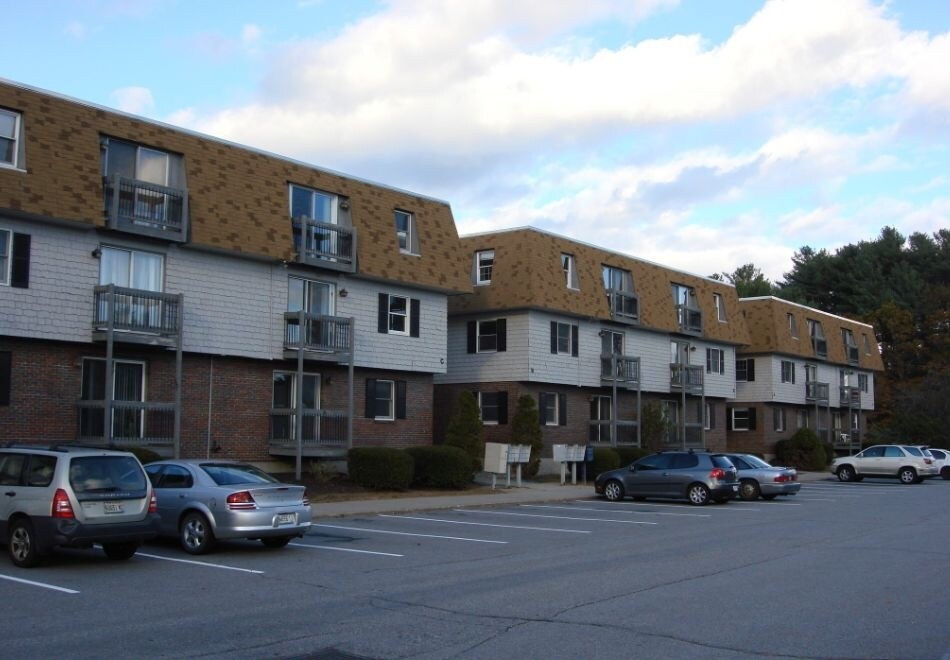 Riverside Estates in Brunswick, ME - Foto de edificio