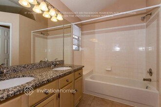 12175 Elm Way in Thornton, CO - Building Photo - Building Photo