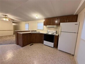 64096 Mangano Rd in Pearl River, LA - Foto de edificio - Building Photo