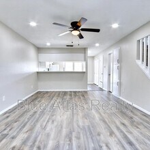 2300 Indigo Ln in Arlington, TX - Building Photo - Building Photo