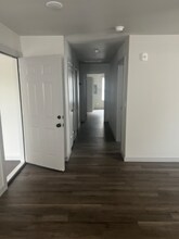 2423 N Peoria Ave-Unit -apt 2 in Tulsa, OK - Foto de edificio - Building Photo