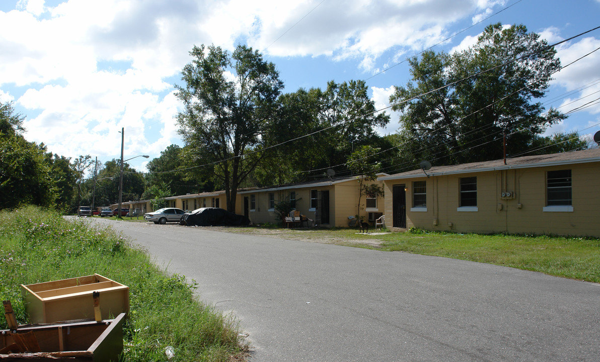 Security Apartments in Jacksonville, FL - Building Photo