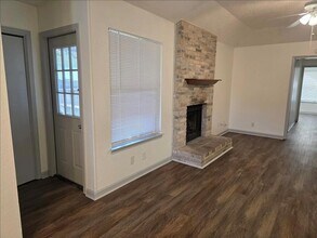 12302 Los Indios Trail, Unit A in Austin, TX - Building Photo - Building Photo