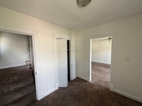 942 W Edwards St in Springfield, IL - Building Photo - Building Photo