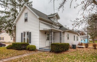 985 28th St in Des Moines, IA - Building Photo