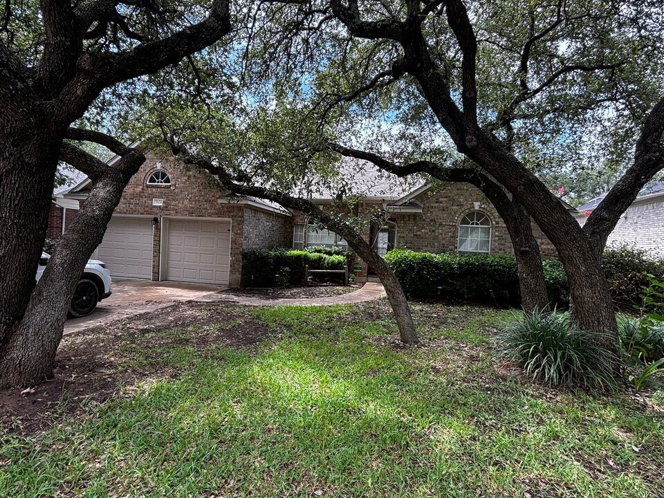 3904 Kristencreek Ln in Round Rock, TX - Building Photo