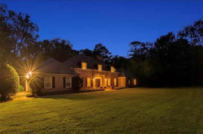 6043 Giles Rd in Lithonia, GA - Building Photo - Building Photo