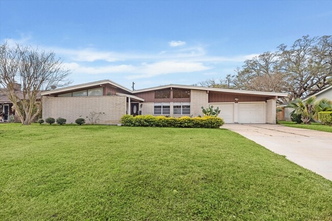 3310 Longfield Cir in Houston, TX - Building Photo - Building Photo