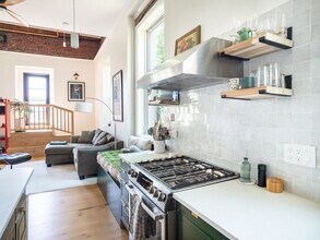 35 Saratoga St in Boston, MA - Building Photo - Building Photo
