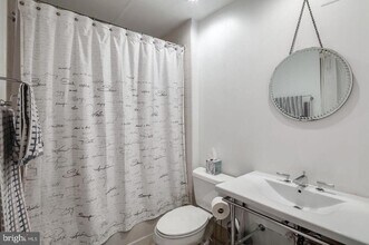 1601 Spring Garden St in Philadelphia, PA - Foto de edificio - Building Photo