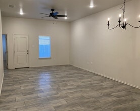 5510 Kemper St in Lubbock, TX - Building Photo - Building Photo