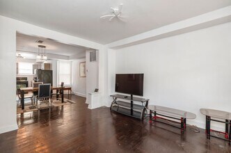 2627 Cecil Ave in Baltimore, MD - Building Photo - Building Photo