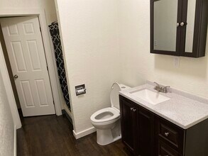 639 16th St, Unit 1 in Eureka, CA - Foto de edificio - Building Photo