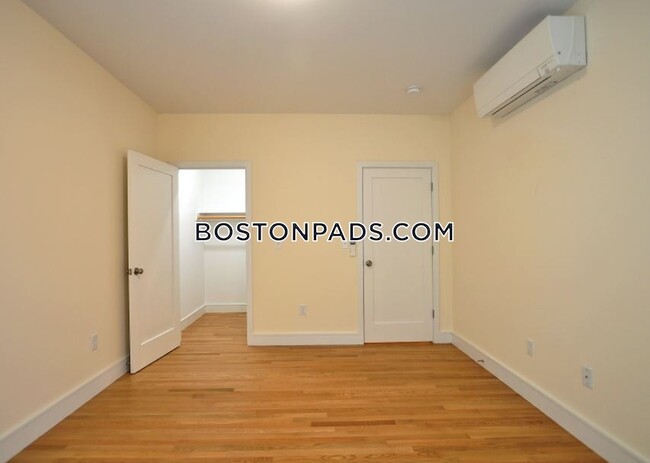 877 Beacon St in Boston, MA - Building Photo - Building Photo