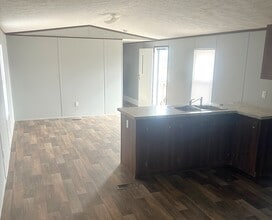 472 Milan Ave in Lumberton, NC - Building Photo - Building Photo