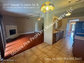 7057 Swamp Flower Dr N in Jacksonville, FL - Building Photo - Building Photo