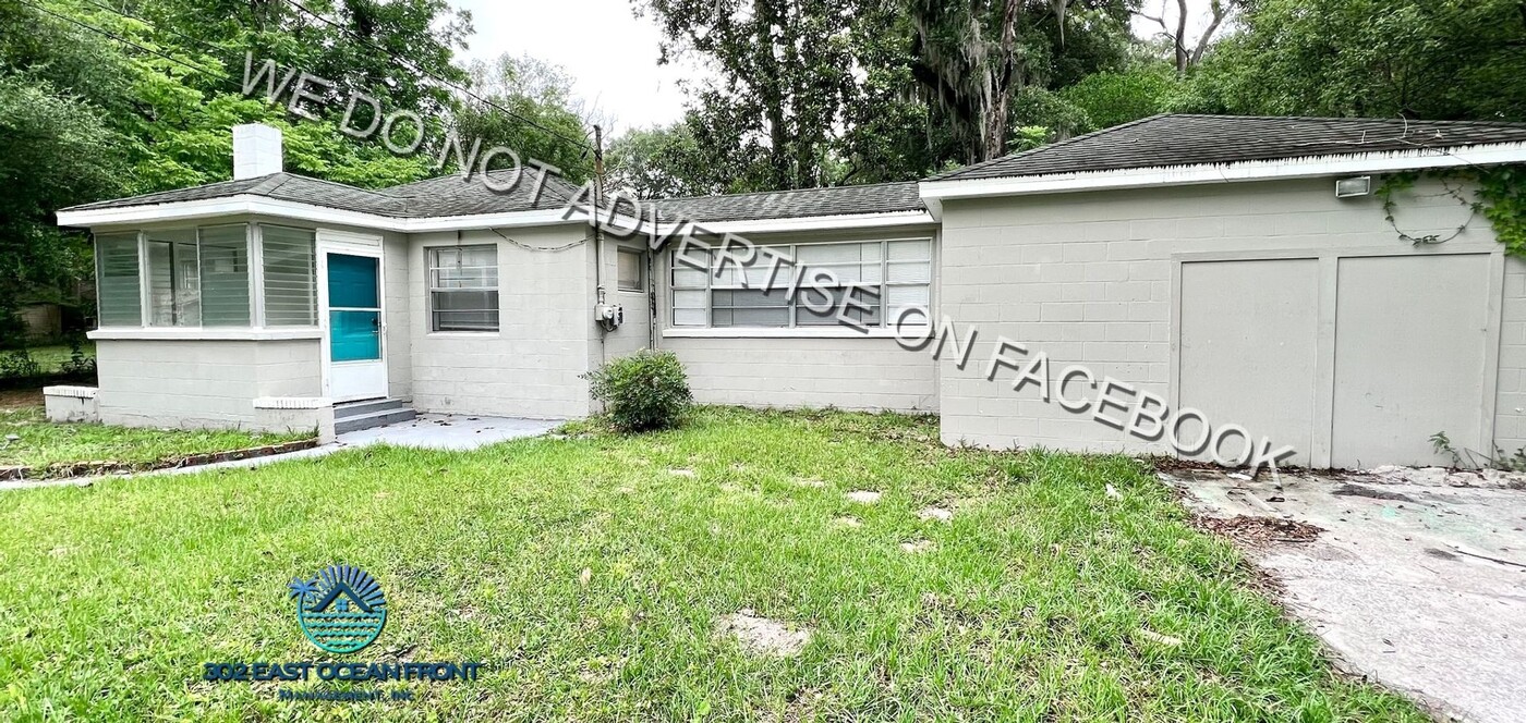 9129 7th Ave in Jacksonville, FL - Building Photo