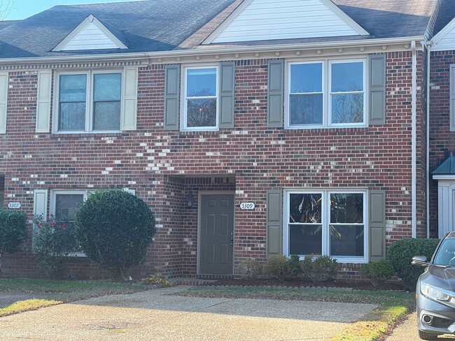 5309 Canterford Ln in Virginia Beach, VA - Building Photo - Building Photo