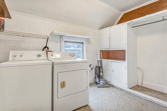 1820 N 9th St, Unit Upper in Sheboygan, WI - Building Photo - Building Photo