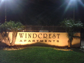 Windcrest Apartments in Colton, CA - Foto de edificio - Building Photo