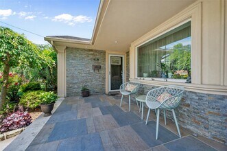 31 Vista Rd in Roslyn Heights, NY - Building Photo - Building Photo