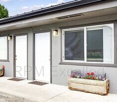 1122 Lafayette St S in Tacoma, WA - Building Photo