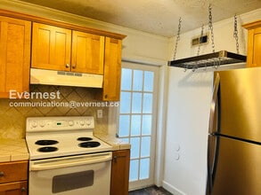 454 Bowling Ave in Nashville, TN - Foto de edificio - Building Photo