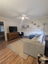 2516 Foxwood Dr in Chapel Hill, NC - Building Photo - Building Photo