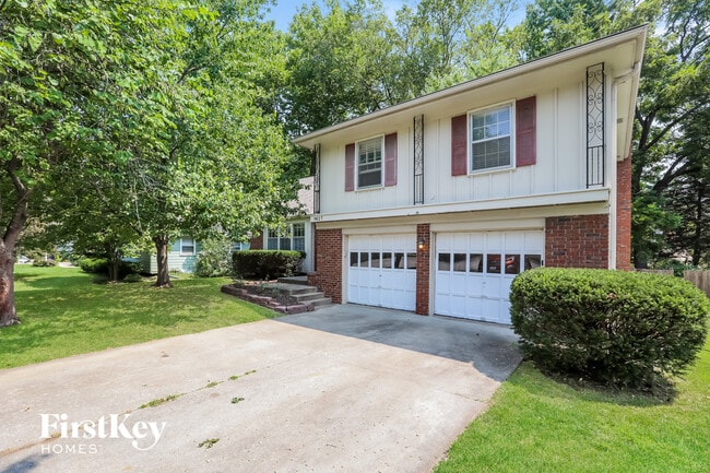 9827 Mission Rd in Overland Park, KS - Foto de edificio - Building Photo