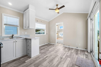 7250 FL-44 in Wildwood, FL - Building Photo - Building Photo