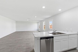 805 Bluffview Dr in Cleburne, TX - Building Photo - Building Photo