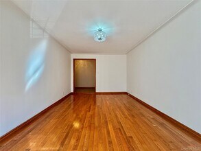94-10 64th Rd in Queens, NY - Building Photo - Building Photo