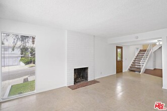 135 W 64th Pl in Inglewood, CA - Building Photo - Building Photo