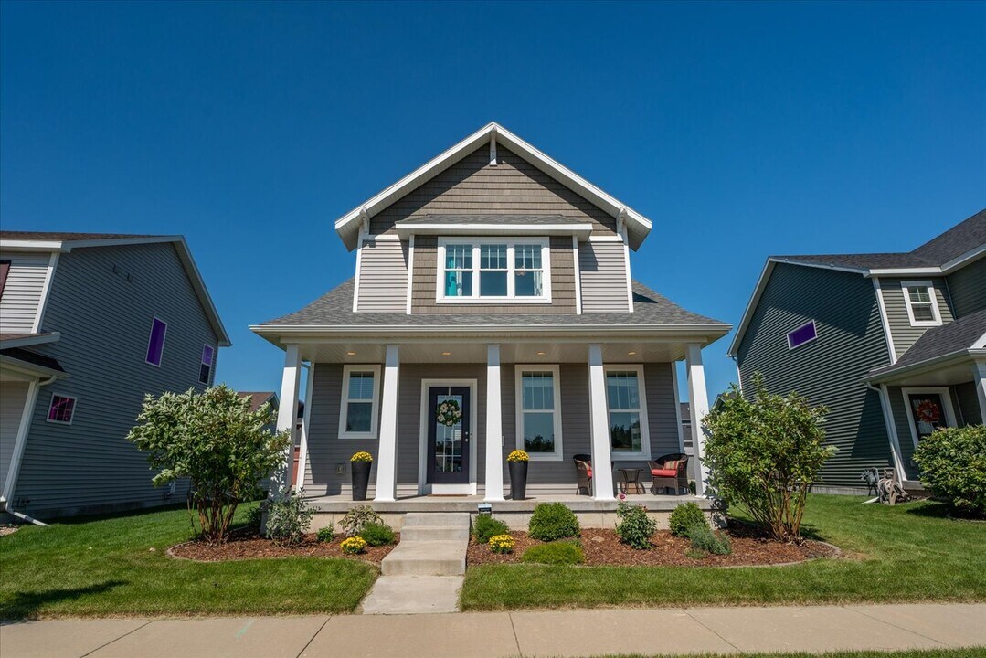 9718 Gilded Cider Blvd in Verona, WI - Building Photo
