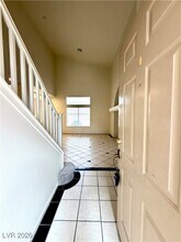 8824 Rambling Rock Ct in Las Vegas, NV - Building Photo - Building Photo