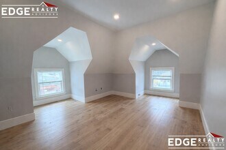 28 Brooks St, Unit 3 in Boston, MA - Foto de edificio - Building Photo