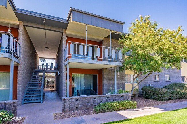 1630 E Georgia Ave in Phoenix, AZ - Foto de edificio - Building Photo